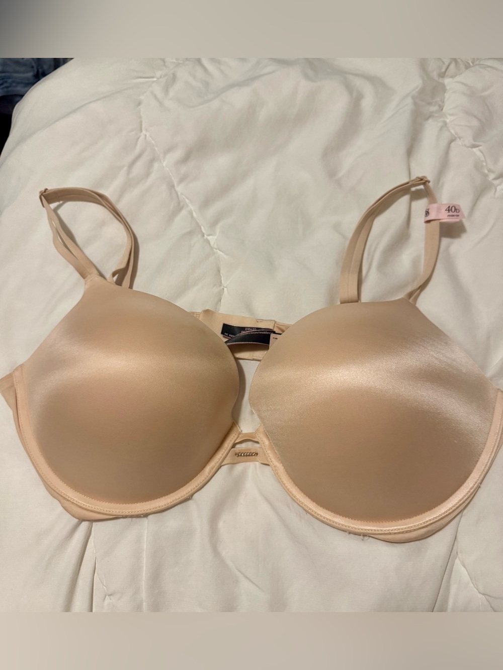 NWT Victoria's Secret Smooth Nude Push-Up T-Shirt Bra